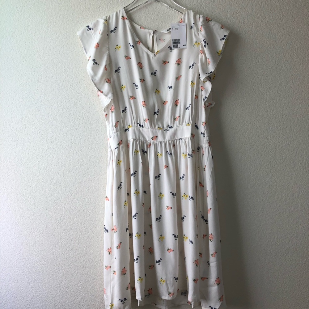 H&M White Floral Dress Ruffle Sleeves | 8-9 | 9-10